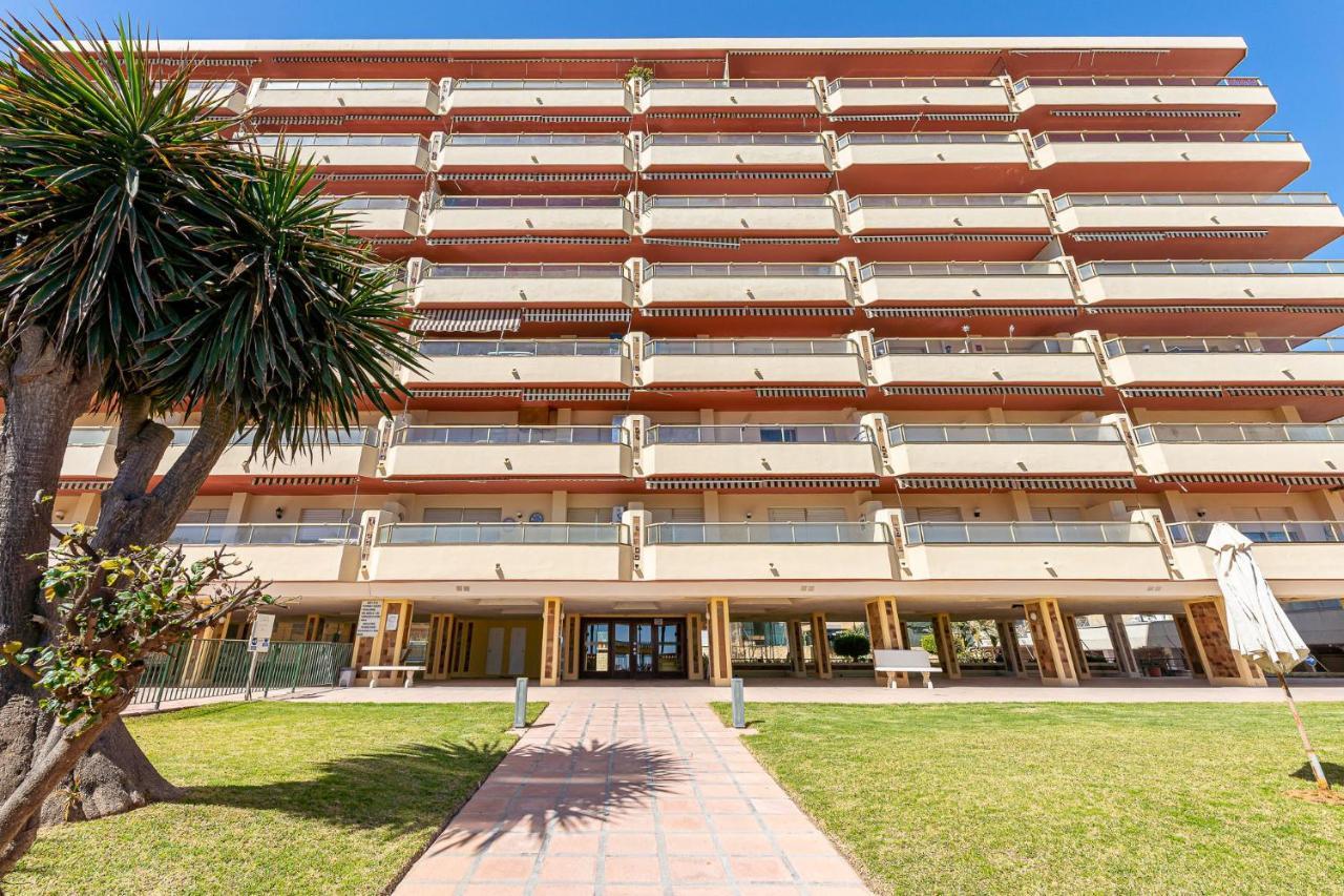 797 Holiday Rentals - Amplio Piso Con Terraza En Primera Linea De Playa Torremolinos Exterior foto